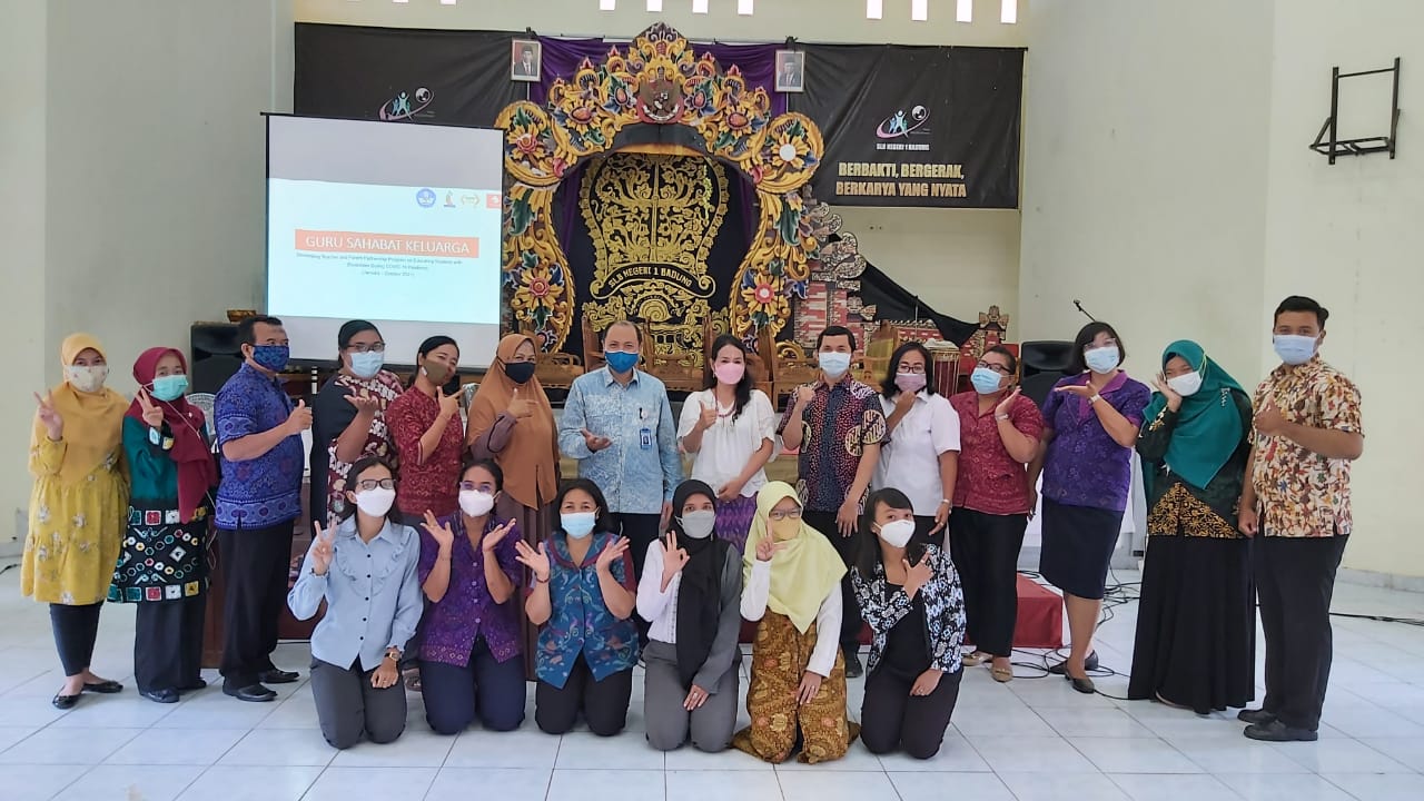 PERKUAT KOMUNIKASI DENGAN ORANGTUA SISWA DI DIKLAT GURU SAHABAT KELUARGA
