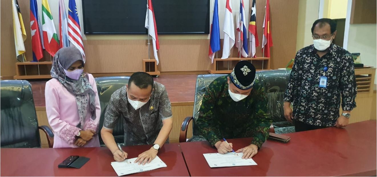 Penandatangan MoU Kerjasama Program Sekolah Ramah Anak jenjang PAUD dengan Dinas Pendidikan Kota Pekanbaru