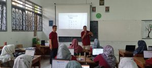 Garasi Digital Nganjang ka Majalengka: Membangun Literasi Digital Guru di Jawa Barat