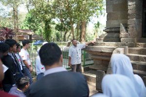 Kegiatan "Kareta Sobat Nganjang ka Candi Cangkuang" Untuk Tingkatkan Apresiasi Budaya di Kalangan Generasi Muda