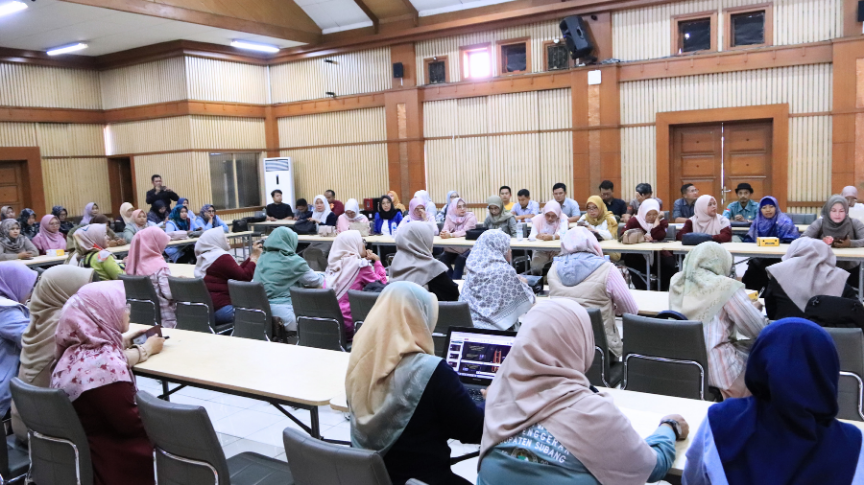Pojok Belajar: Kunjungan Guru, Kepala Sekolah, Pengawas Sekolah, dan Perwakian Disdikbud Kabupaten Subang