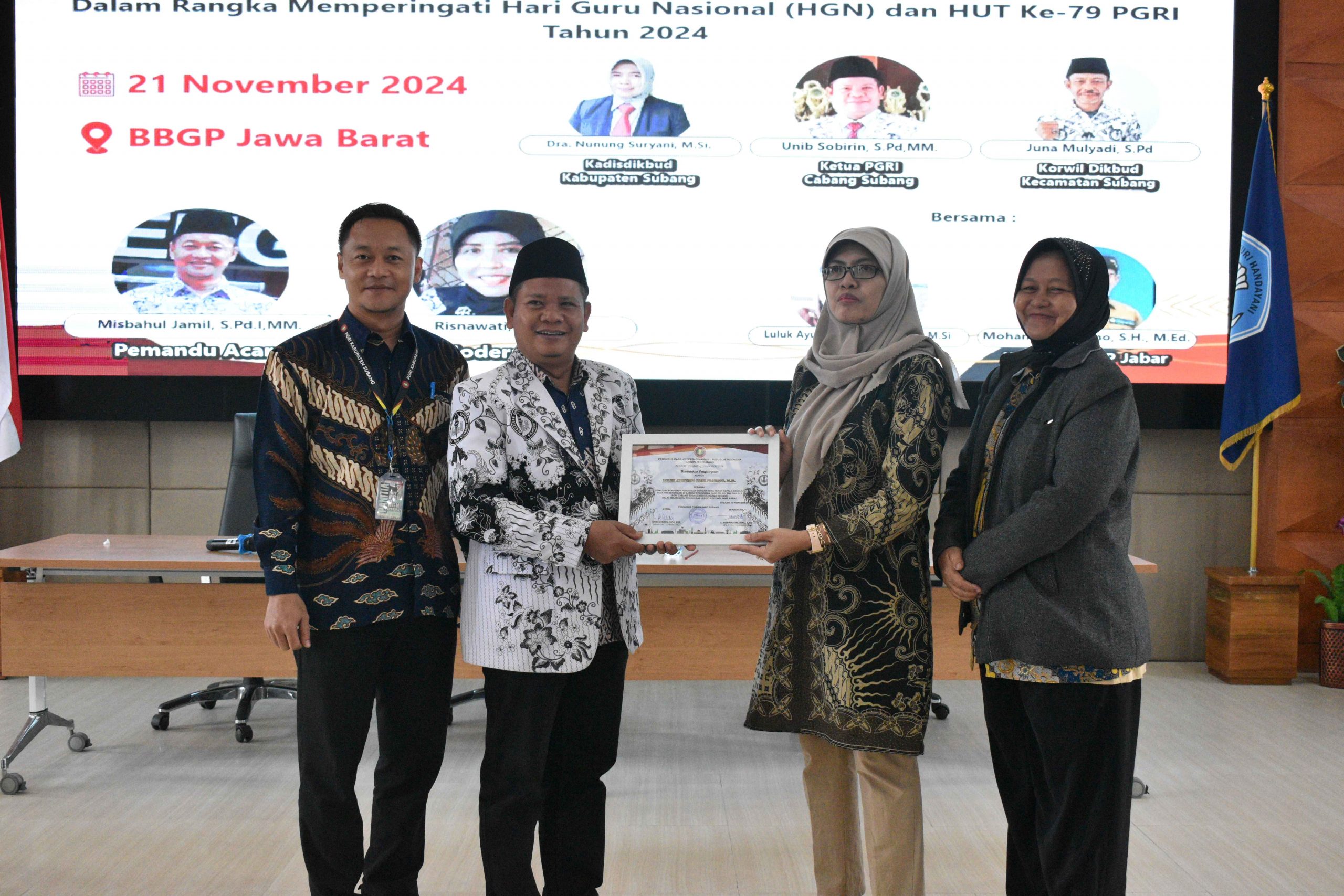 Pojok Belajar: Kepala Sekolah Kabupaten Subang