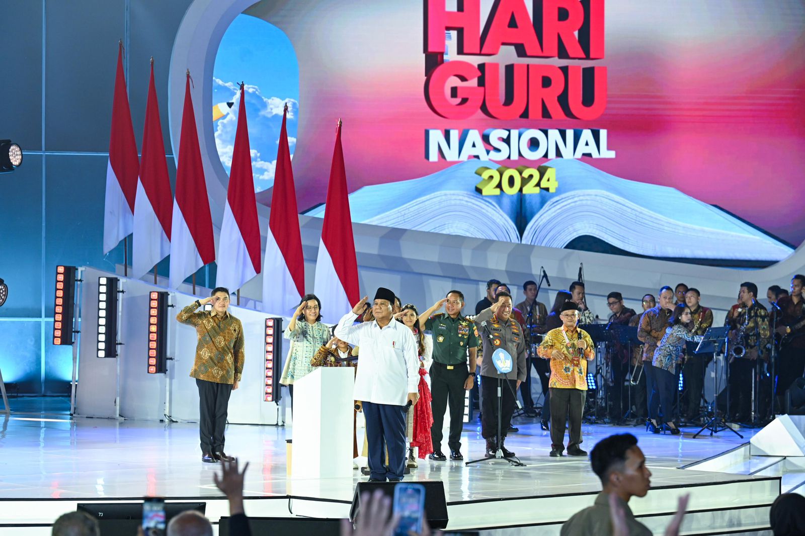 Hari Guru Nasional 2024: Peran Besar Guru untuk Mewujudkan Indonesia Emas