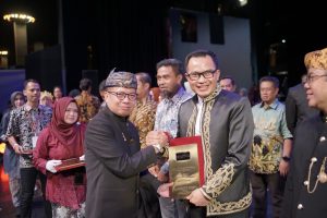 Jambore GTK Hebat Jawa Barat 2024: Penghargaan GTK Inovatif dan Berdedikasi untuk Kemajuan Pendidikan