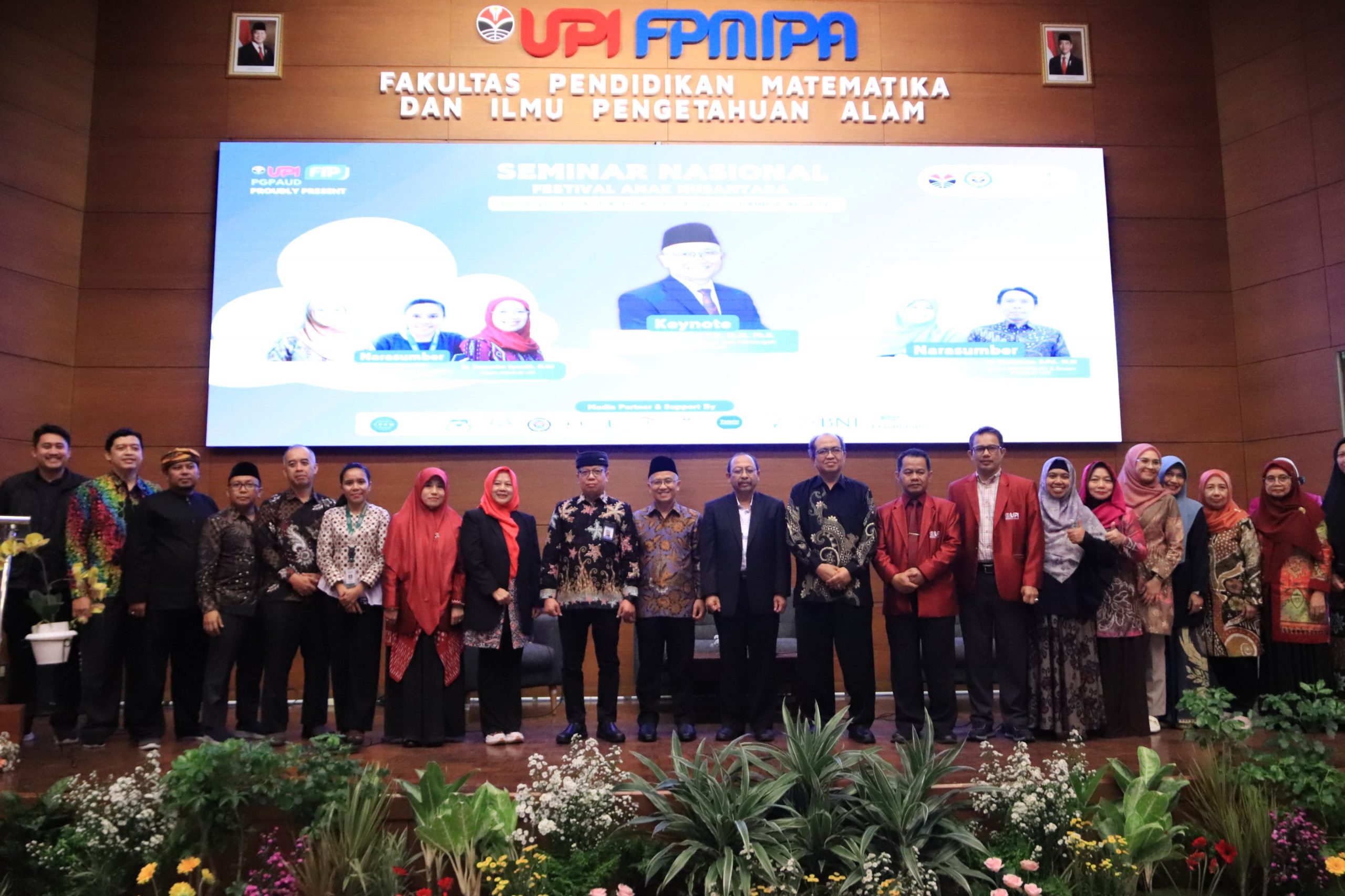 Membangun Generasi Emas: Wakil Menteri Pendidikan Hadir di Seminar Nasional UPI