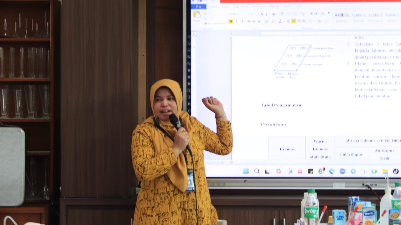 SMPQT Al-Hamidiyah Belajar IPA secara Interaktif melalui Praktikum di BBGP Jabar