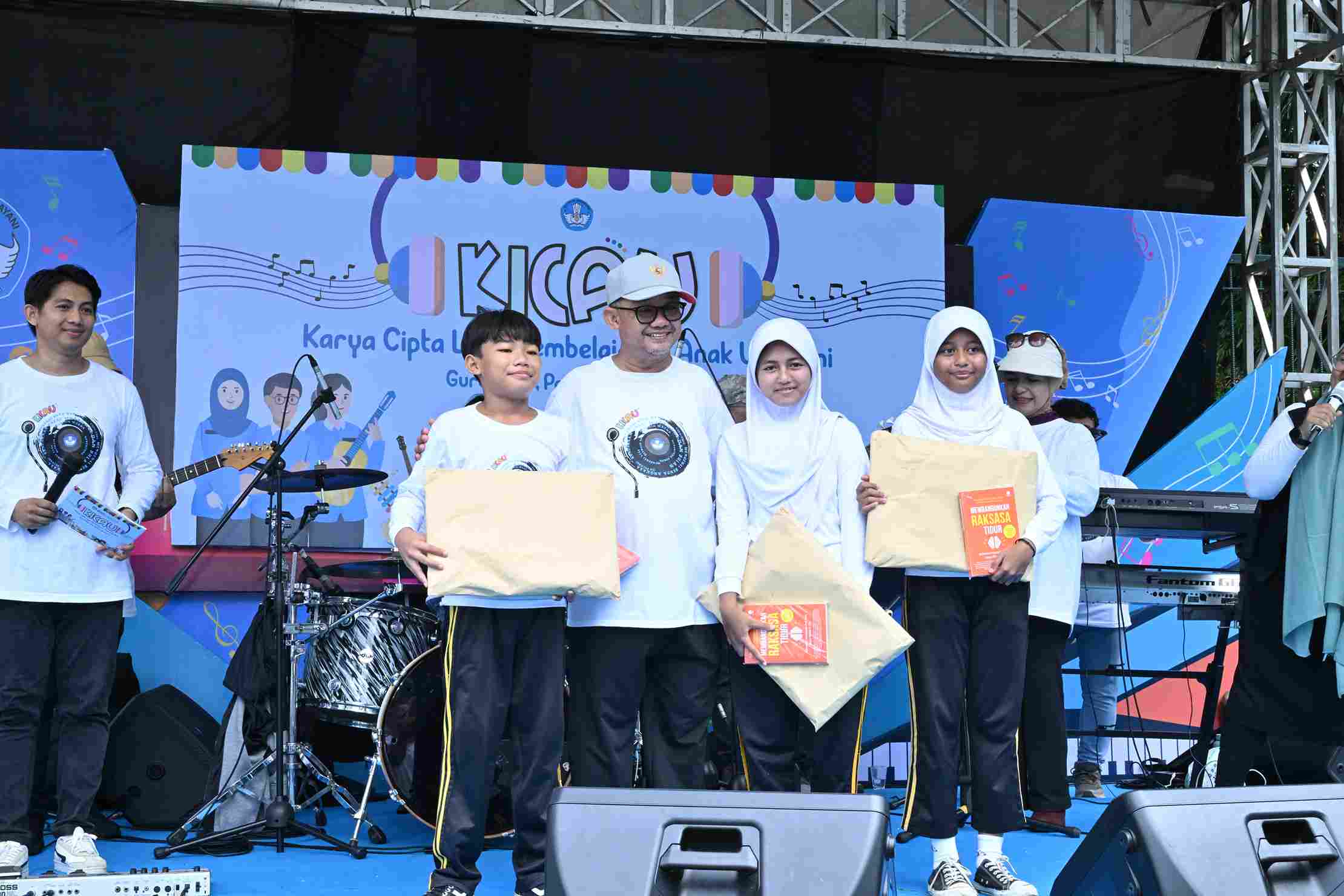 Inisiatif Kemendikdasmen Membuat Lagu yang Mendukung Penguatan Karakter Anak