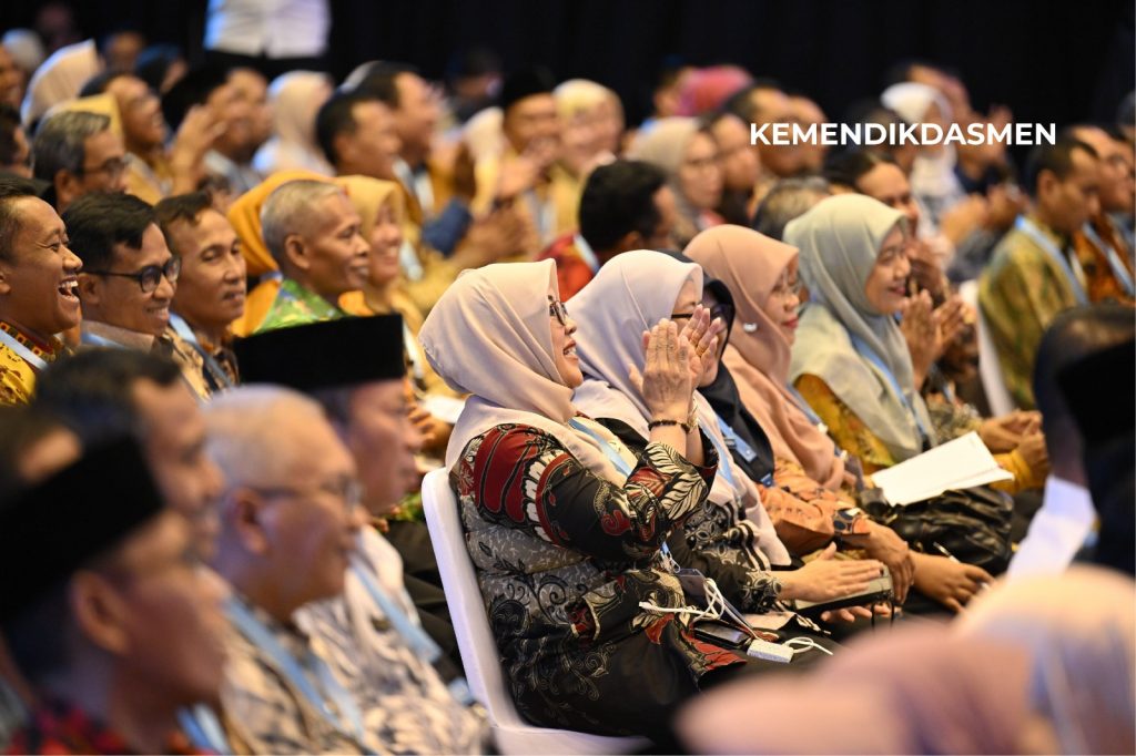 Pemerintah Tetapkan Aturan Baru Pemberian Tunjangan Guru ASN Daerah