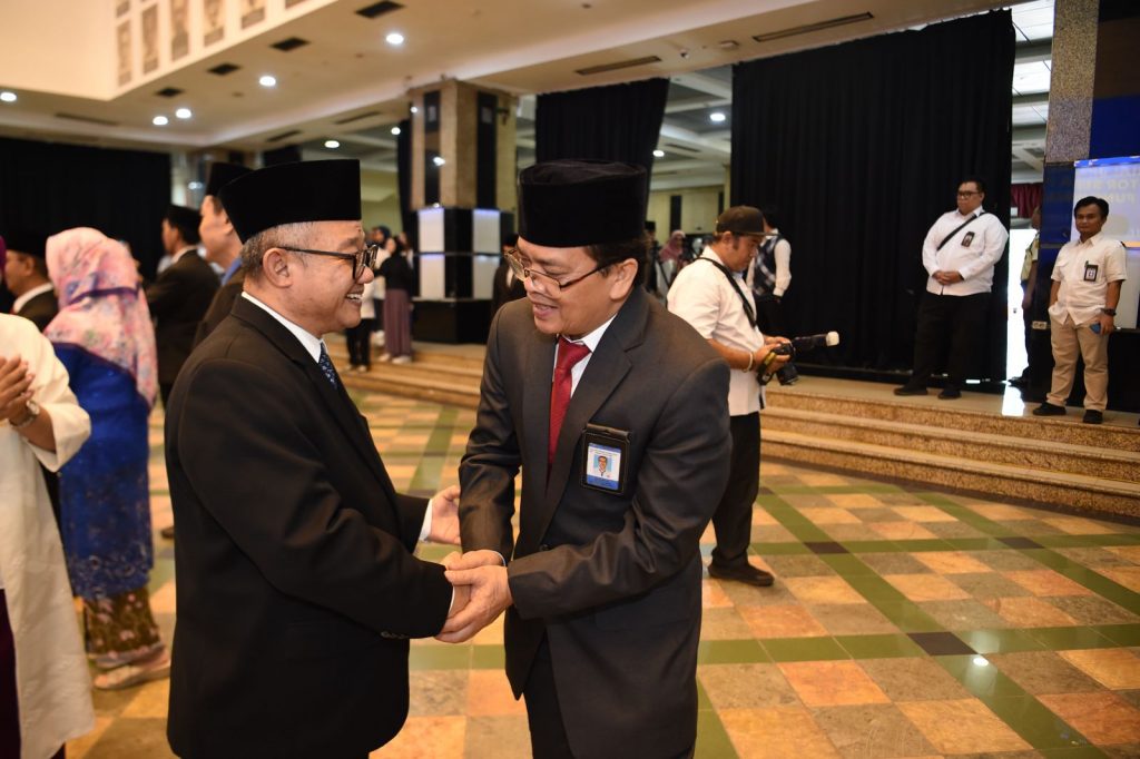 Mendikdasmen Abdul Mu'ti Lantik Pejabat Manajerial dan Non-Manajerial di Jakarta