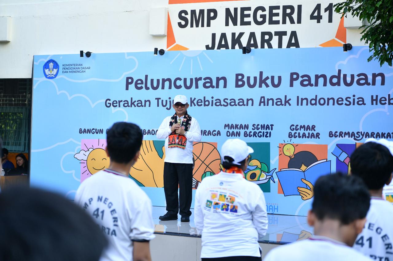 Mendikdasmen Luncurkan Buku Panduan Gerakan 7 Kebiasaan Anak Indonesia Hebat: Wujudkan Generasi Berkarakter Menuju Indonesia Emas 2045