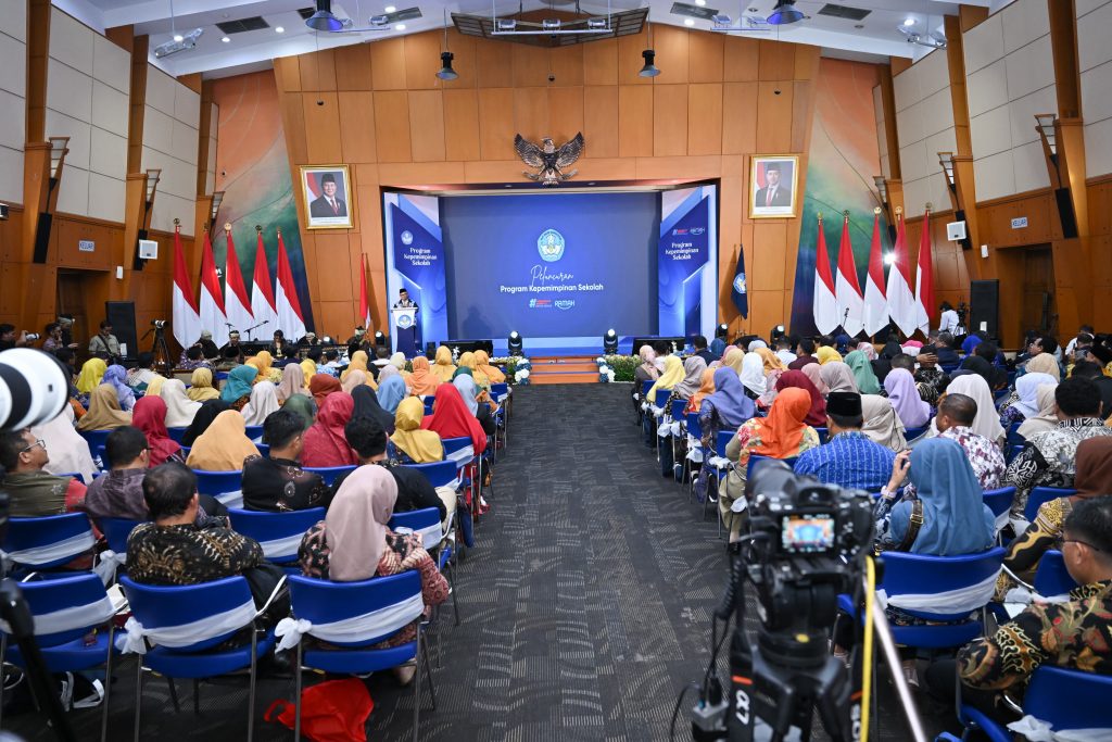 Strategi Kemendikdasmen Tingkatkan Kualitas Kepala Sekolah melalui Program Kepemimpinan Sekolah