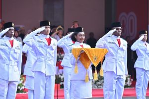 Sisi Lain Upacara HUT 80 RI, Cerita Bahagia dan Bangga Murid Papua Kibarkan Bendera Merah Putih