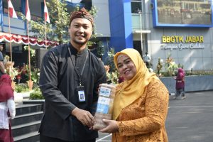 Upacara Peringatan HUT ke-80 RI di Lingkungan BBGTK Jabar