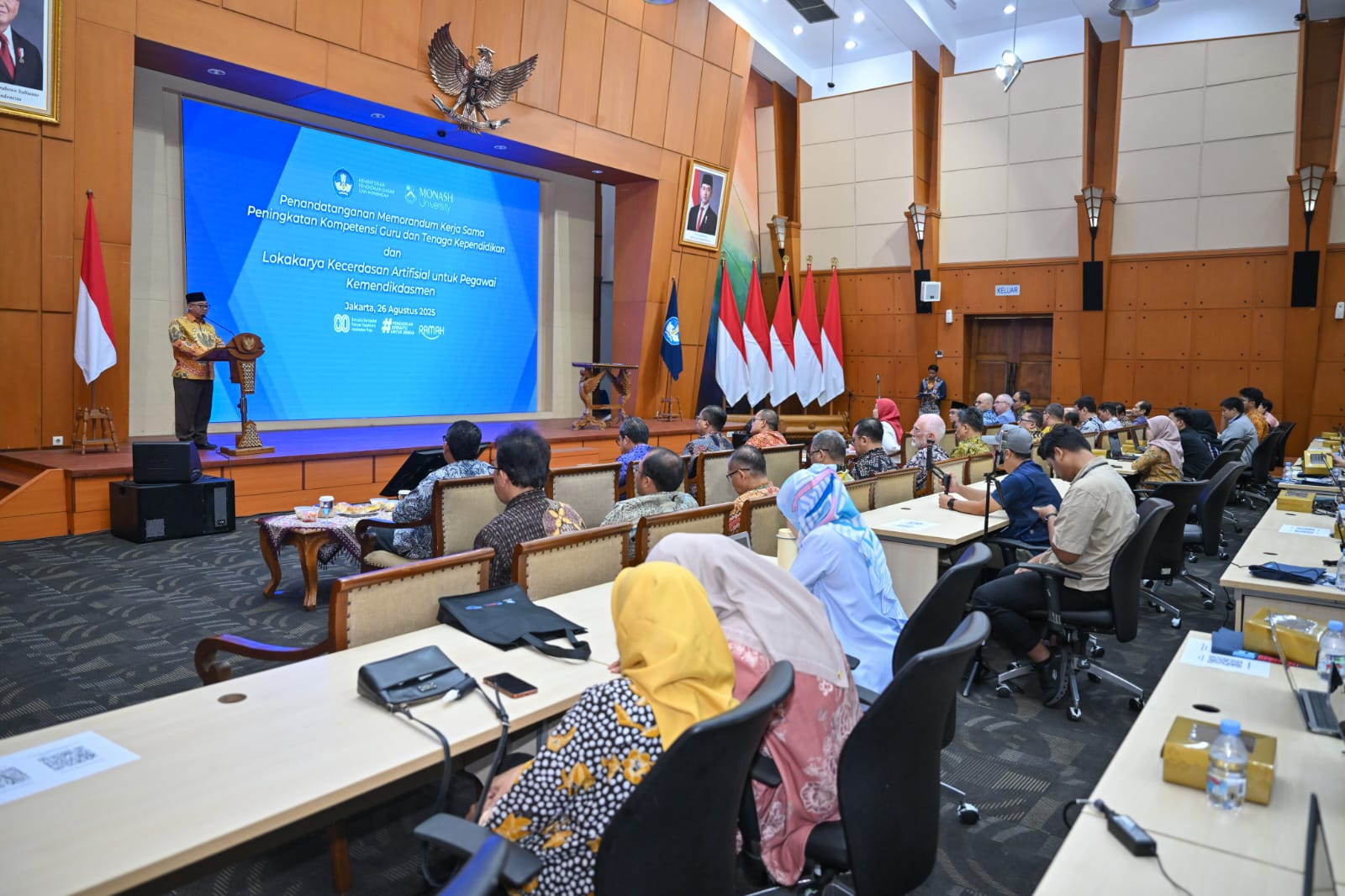 Lokakarya Kecerdasan Artifisial (KA) Sebagai Solusi Kemendikdasmen Perkuat Kapasitas SDM Pendidikan
