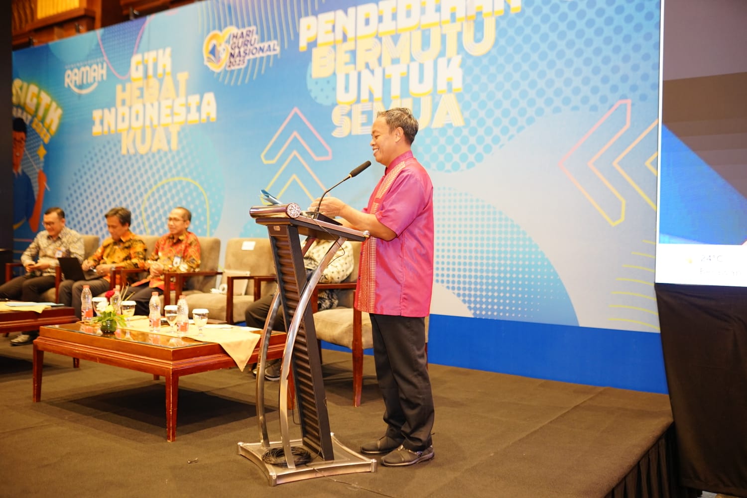 Rakor Dinas Pendidikan dan Malam Apresiasi GTK Jabar 2025 Perkuat Sinergi untuk Pendidikan Bermutu