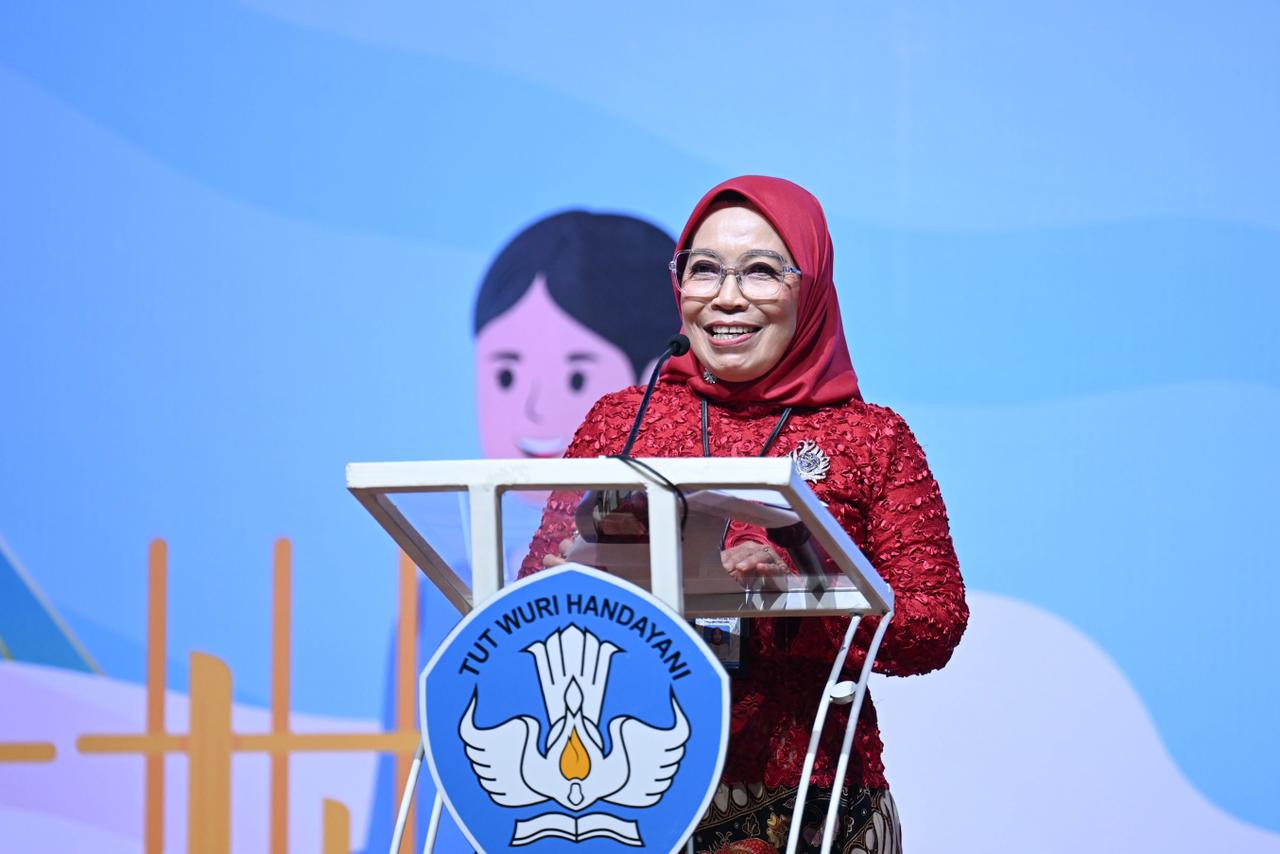 Seminar Internasional Pendidikan 2025, Pembelajaran Mendalam untuk Mewujudkan Transformasi Pendidikan