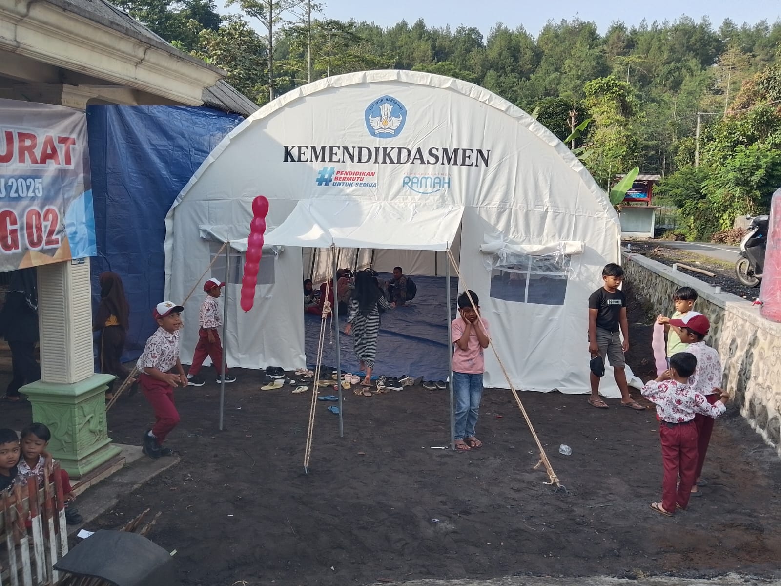 Kemendikdasmen Salurkan Dana Darurat, Wujud Tanggap Darurat Bencana