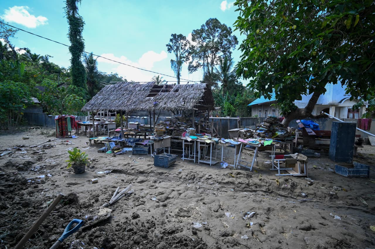 Kemendikdasmen Terbitkan Kebijakan Pembelajaran bagi Satuan Pendidikan Terdampak Bencana